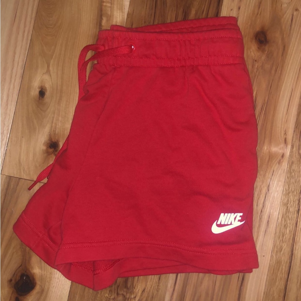 nike red shorts